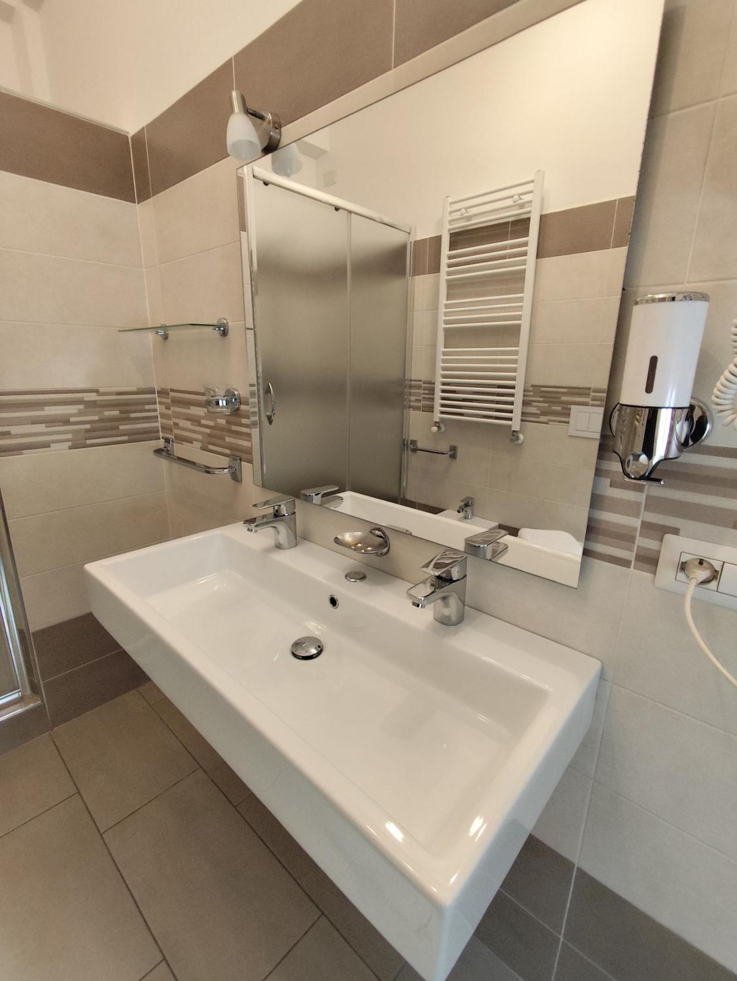 Belvedere Rooms Guest House ローマ エクステリア 写真